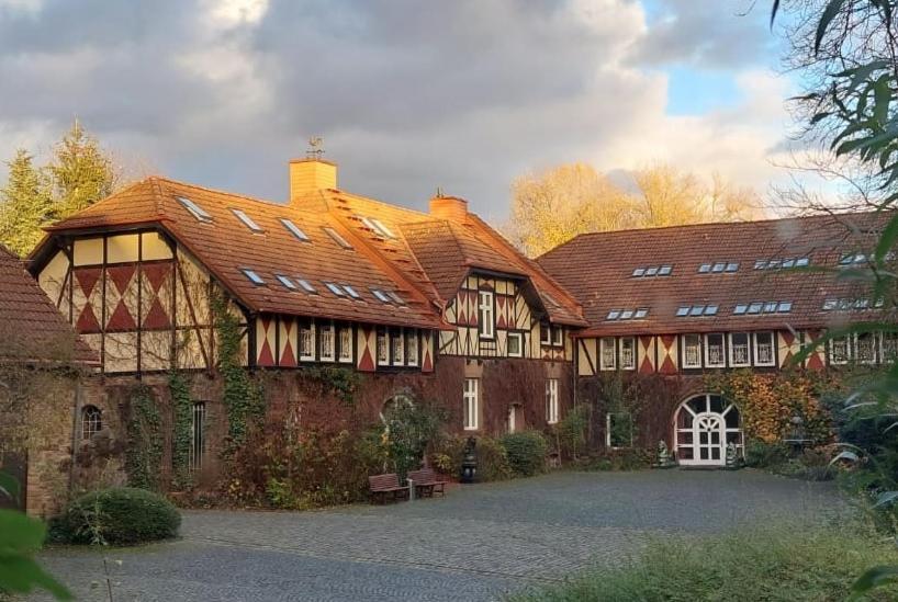 Aparthotel Rittergut Haus Laer Bochum Esterno foto